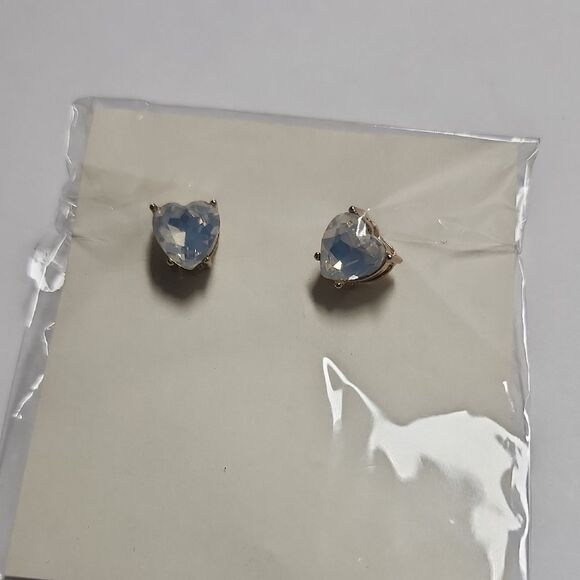 Heart-Shaped Gold Tone Stud Earrings - Picture 1 of 3